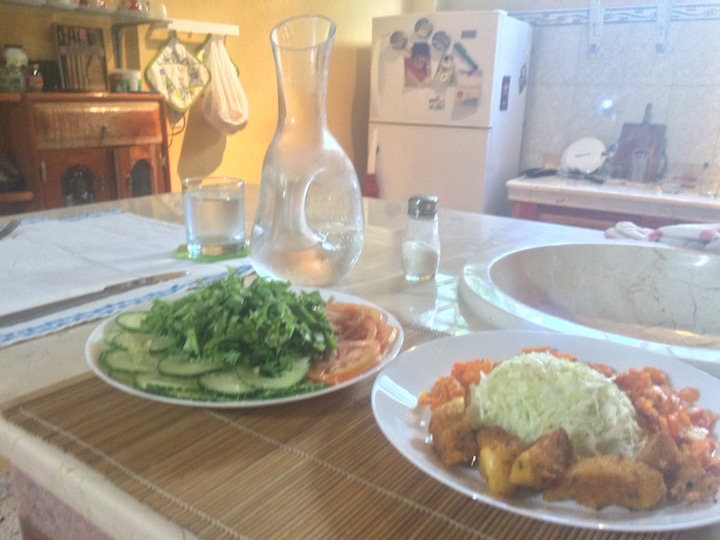 Malanga and salad santiago