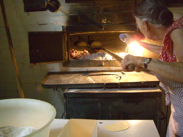 Kitchen-window_1180525759_o